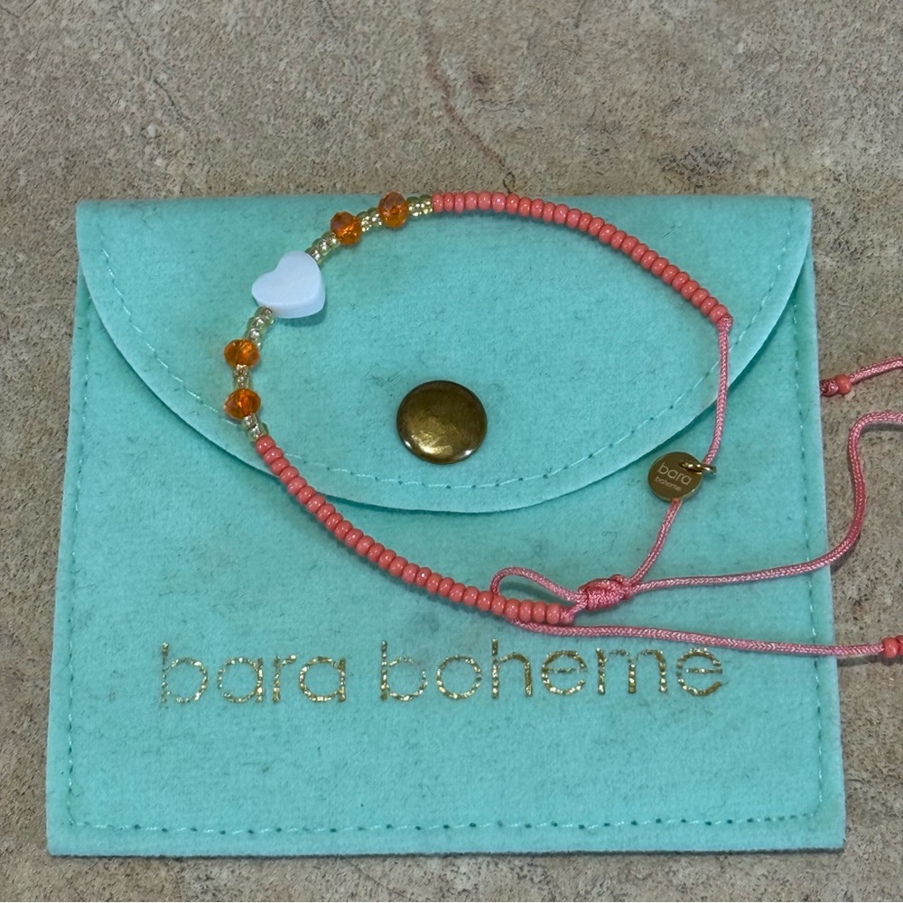 Bara Boheme Pink Beaded Adjustable Bracelet Heart Charm Cute and Elegant - Picture 5 of 7